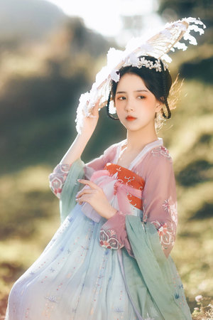 更衣人偶坠入爱河在哪里看