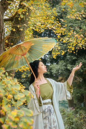 天天夜夜草草久久国产