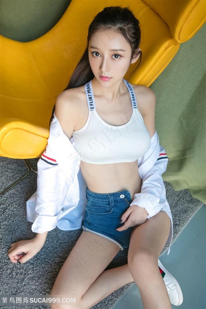 套房偷拍绝对漂亮的牛仔裤