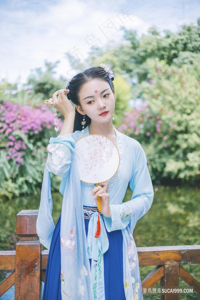 手动强动漫女人物动漫