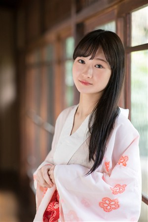 久久久亚洲影院