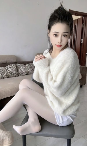 在厨房就忍不住了