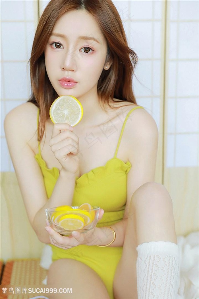 嫩菊在线观看免费视频