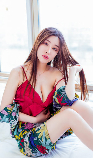 凸隐日本最新厕所偷窥