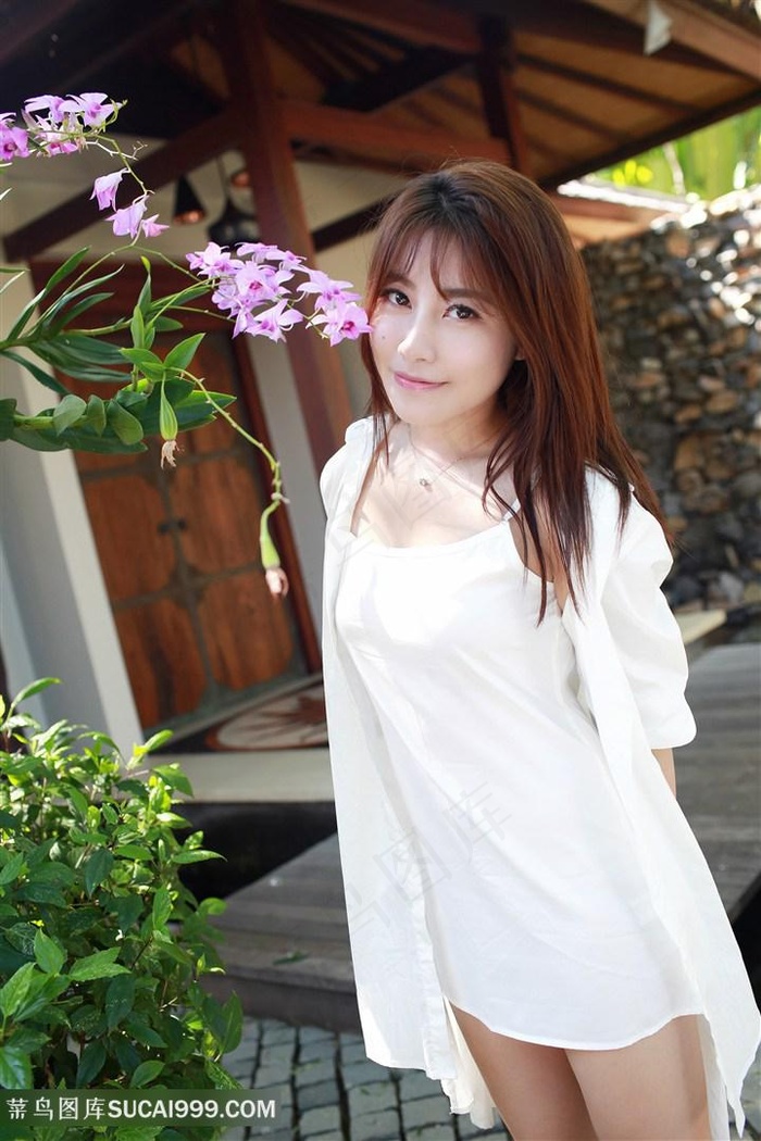 亚洲国产在人线播放午夜