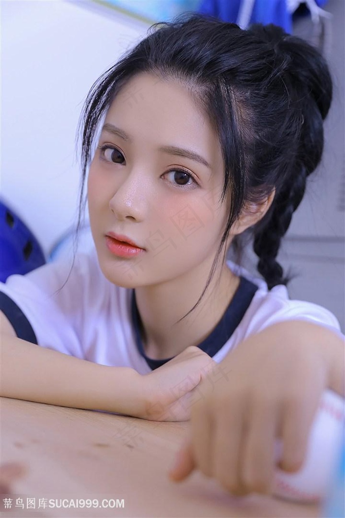 漂亮的妈妈5字开头