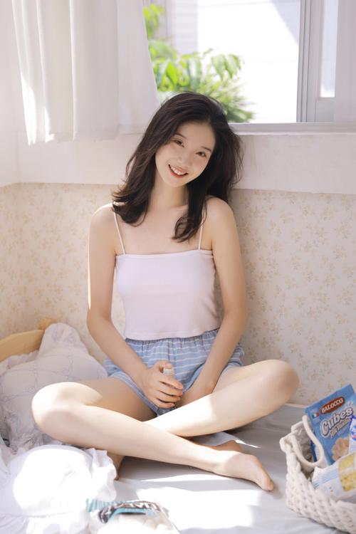 晚上睡不着偷偷看的b站