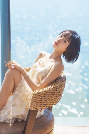 大又挺拔的巨美乳晃得弹性十足