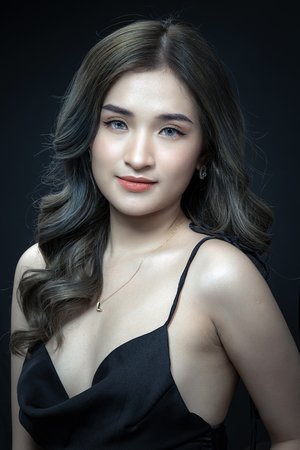 斯琴格日乐臧天朔