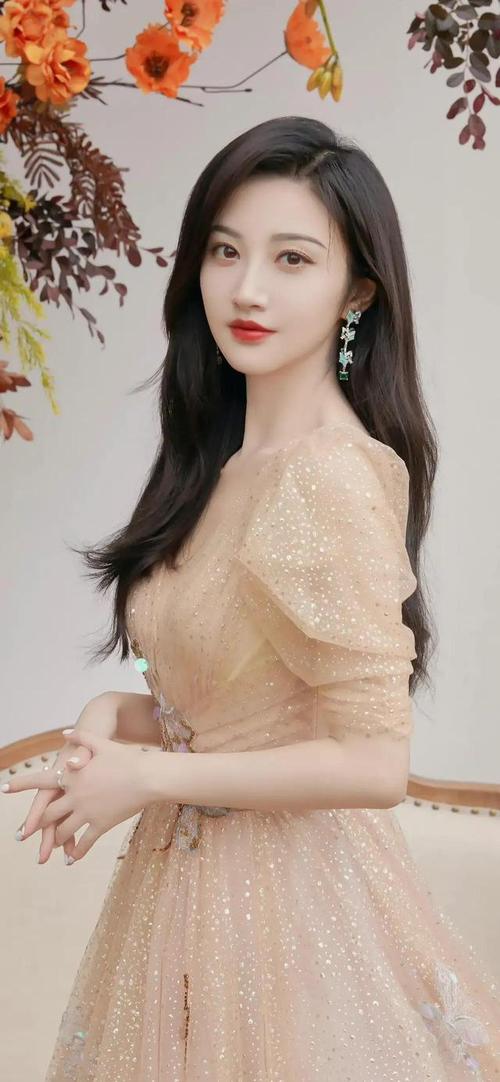 弱点漫画免费完整版漫画下拉式