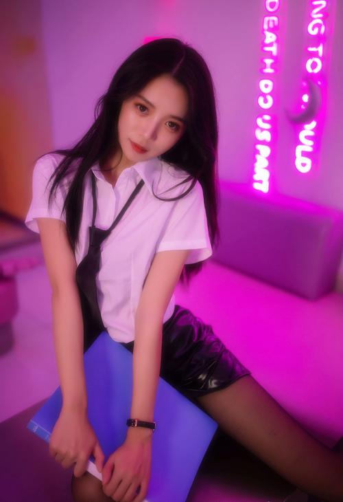 两个女孩子怎么磨