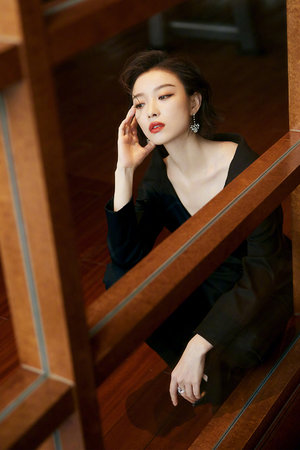 上海富婆带黑人别墅3p